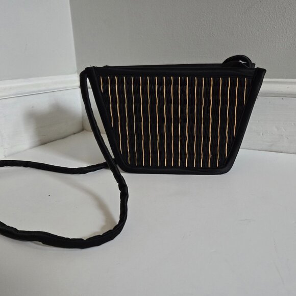 Baskets of Cambodia Black and Tan Crossbody Woven Sustainable Handbag, NWOT - Picture 1 of 9
